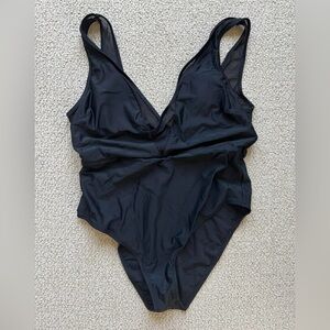 Cupshe Black Crisscross V-Back Swimsuit